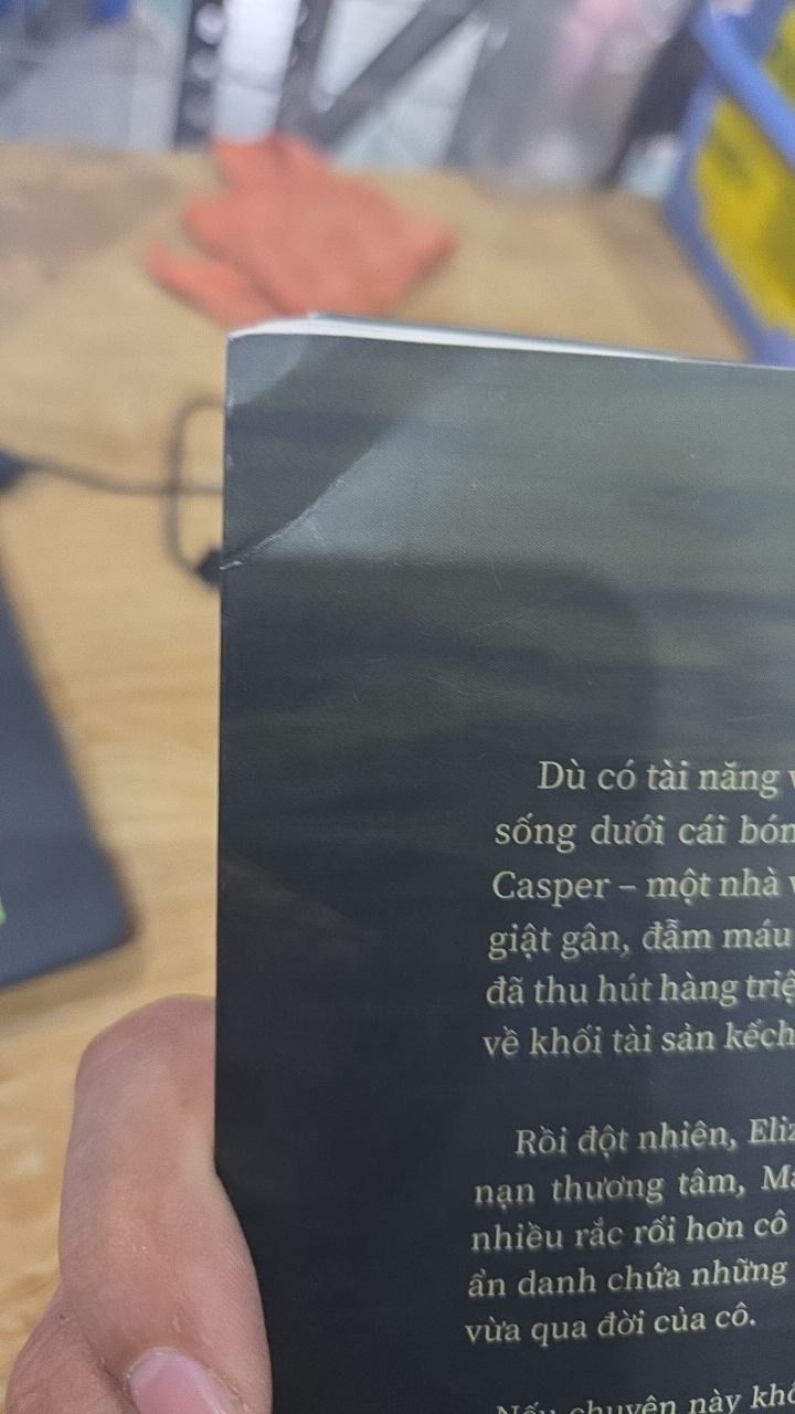 Sách Lời Thì Thầm Từ Quá Khứ