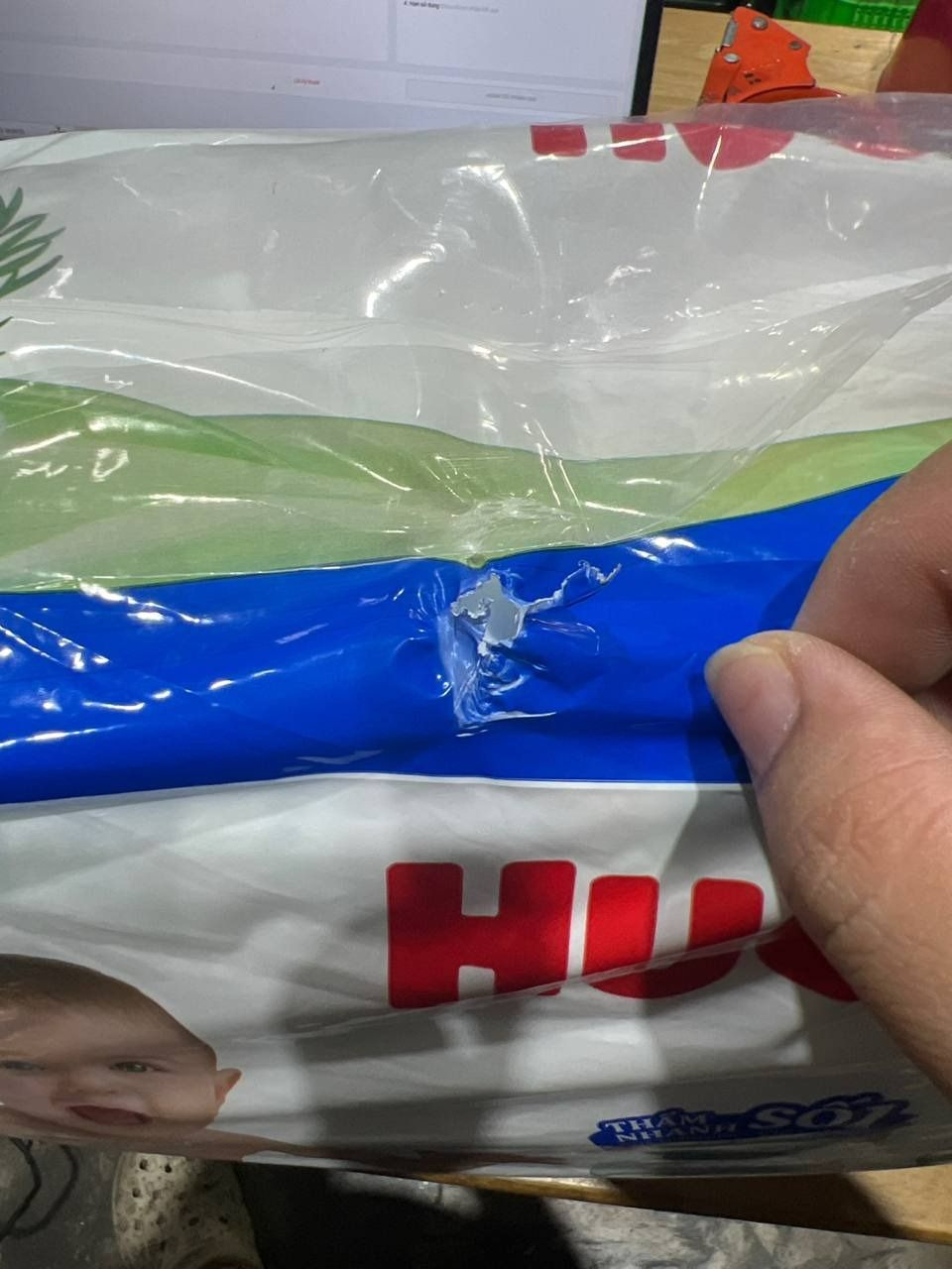 [Gift] Size L36 Tã/bỉm quần Huggies Skin Care Jumbo L36 miếng - Mẫu ngẫu nhiên