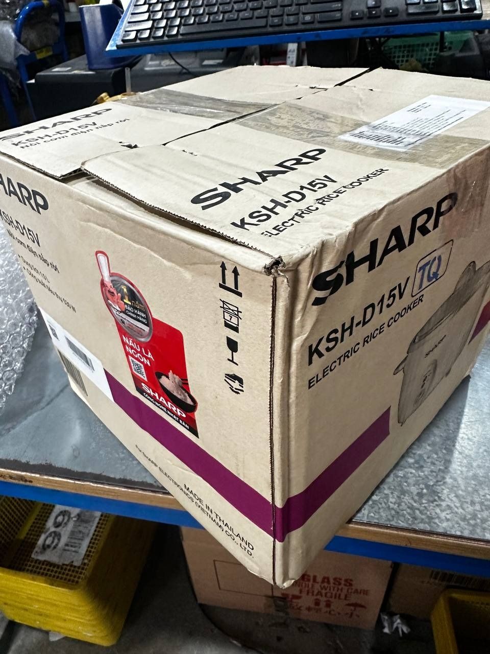 Nồi Cơm Điện Nắp Rời Sharp KSH-D15V (1.5L) - Màu Ngẫu Nhiên - Hàng chính hãng