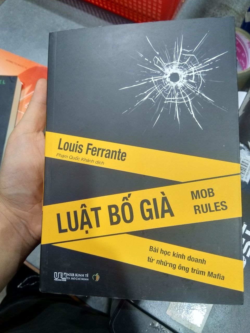 Sách Luật Bố già - Bài học kinh doanh từ những ông trùm Mafia