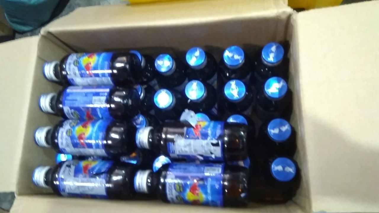 Thùng 50 chai Nước tăng lực Red Bull Blue với Vitamin B12 150ml