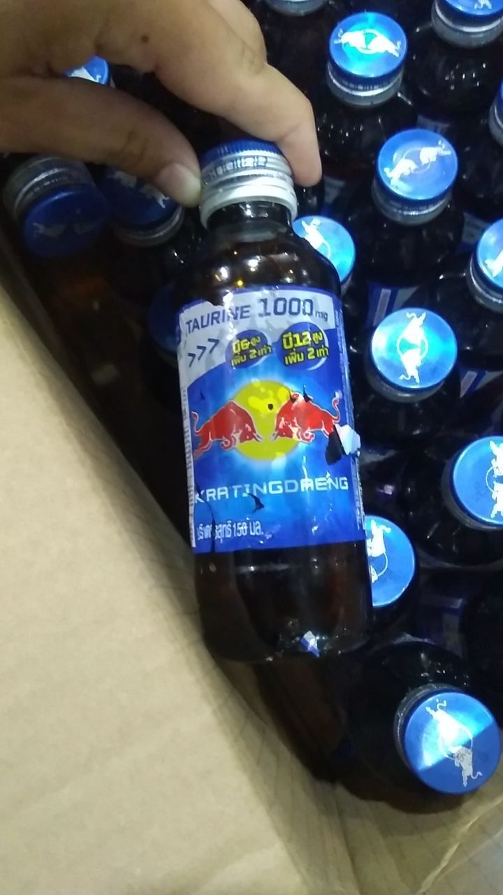 Thùng 50 chai Nước tăng lực Red Bull Blue với Vitamin B12 150ml
