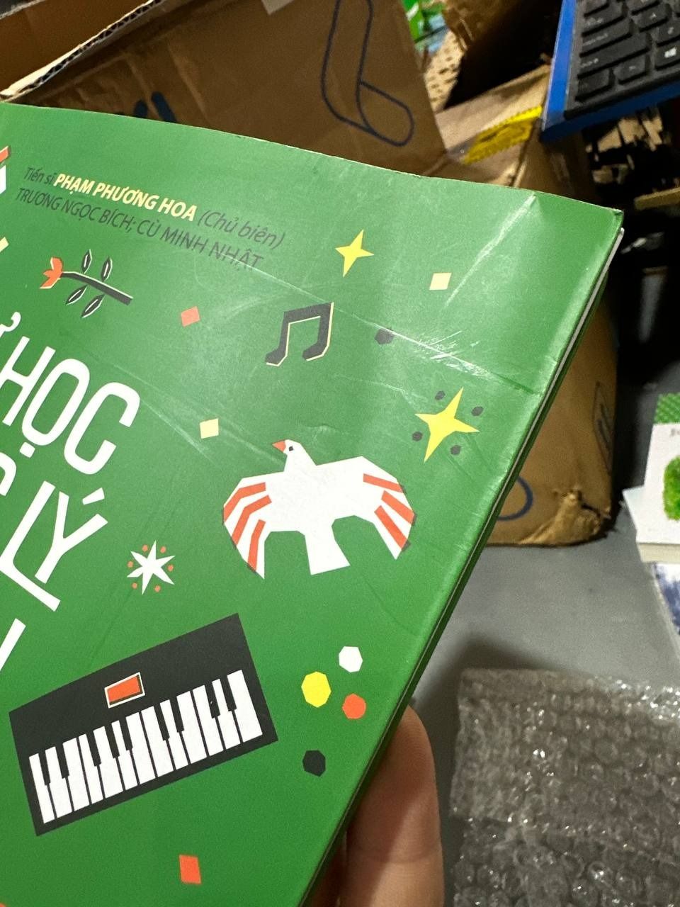 Tự học nhạc lý cơ bản (Phương pháp trình bày khoa học - Diễn giải tỉ mỉ, chi tiết - Nhiều ví dụ minh họa cụ thể - Bài tập thực hành phong phú) (Tái bản có bổ sung sửa chữa)