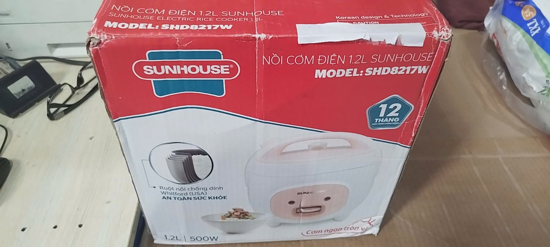 Nồi Cơm Điện Nắp Gài Sunhouse SHD8217W (1.2L) - Hàng chính hãng