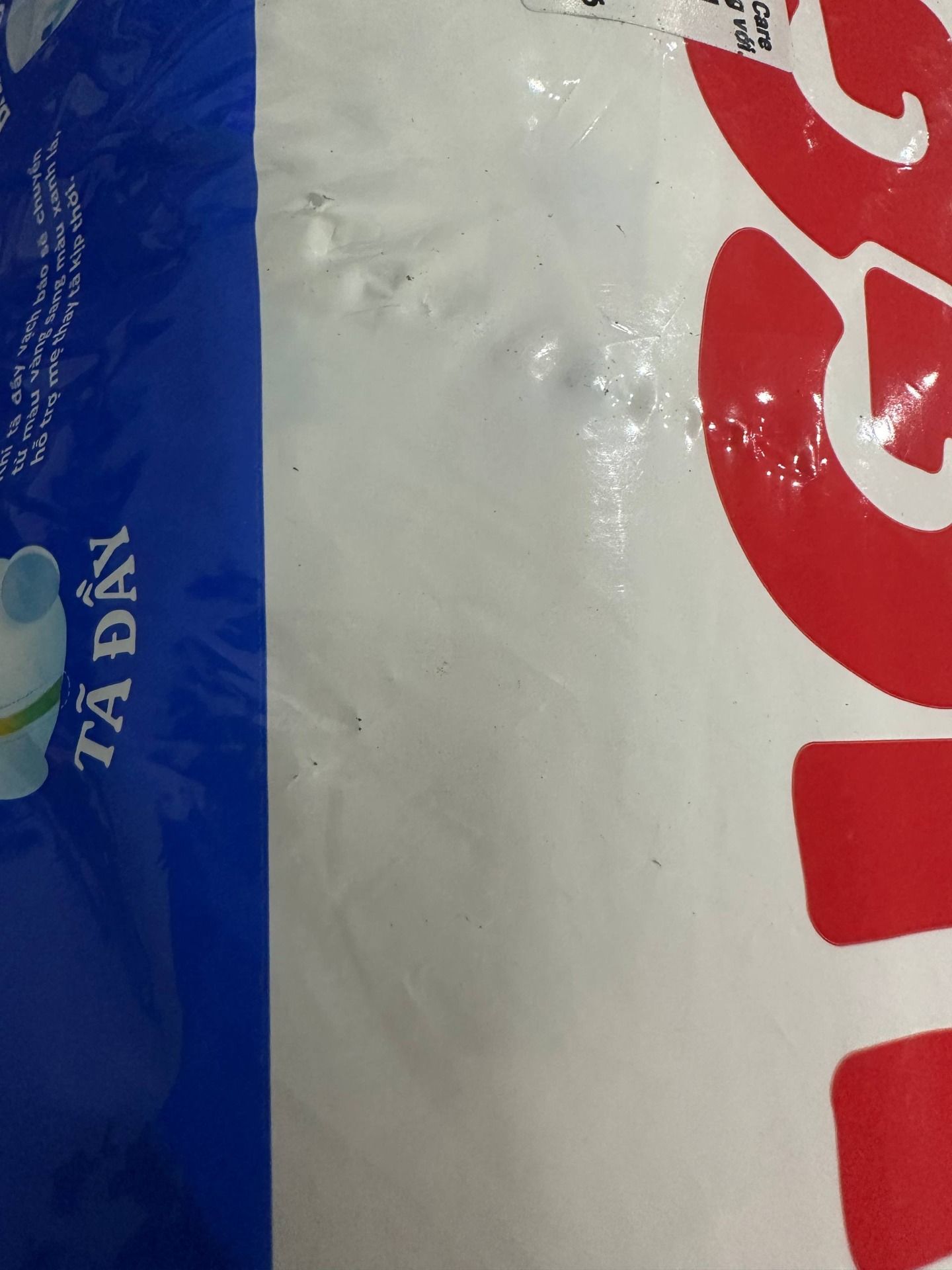 Tã/bỉm quần Huggies Skin Care Mega Jumbo XXL76+4 miếng với tràm trà dịu da