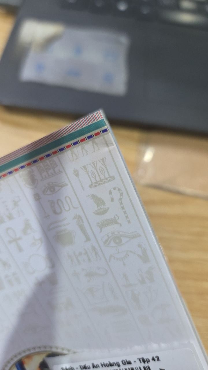 Sách - Dấu Ấn Hoàng Gia - Tập 42