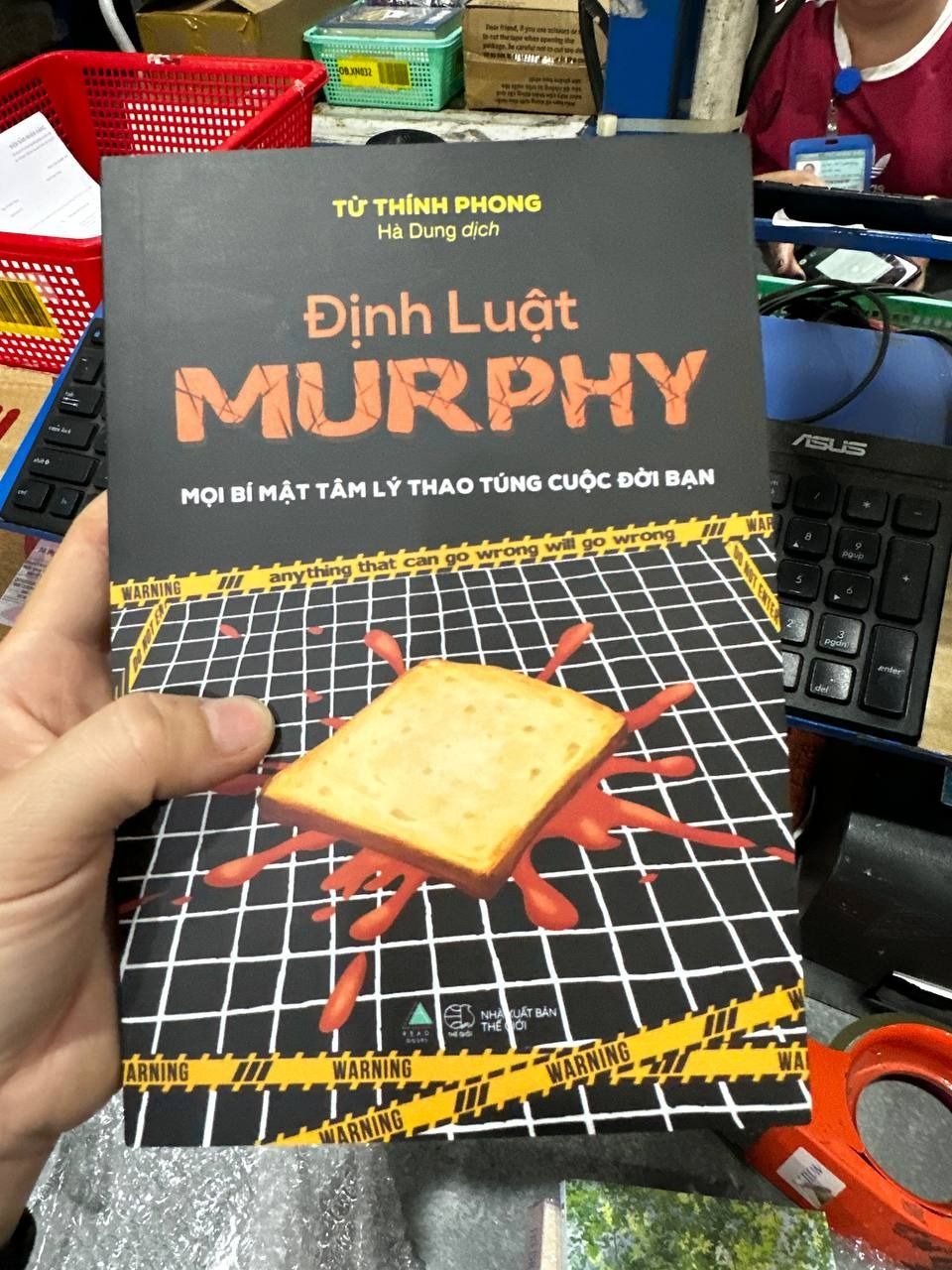 Sách Định luật Murphy – Mọi bí mật tâm lý thao túng cuộc đời bạn