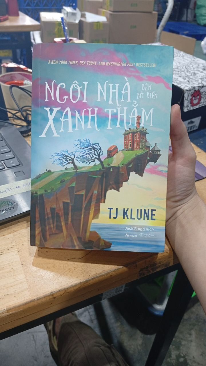 Ngôi Nhà Bên Bờ Biển Xanh Thẳm