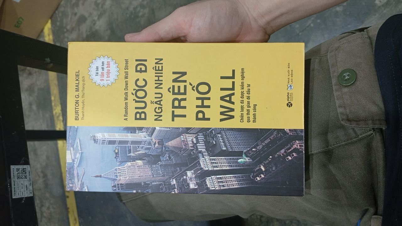 Bước Đi Ngẫu Nhiên Trên Phố Wall (Tái Bản)