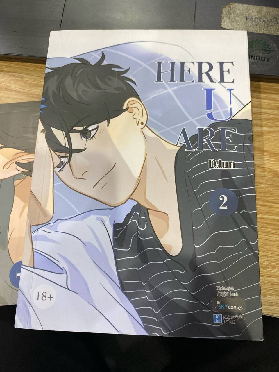 Here U Are – Tập 2 - Bản Thường: Tặng Kèm 1 Bookmark Bế Hình