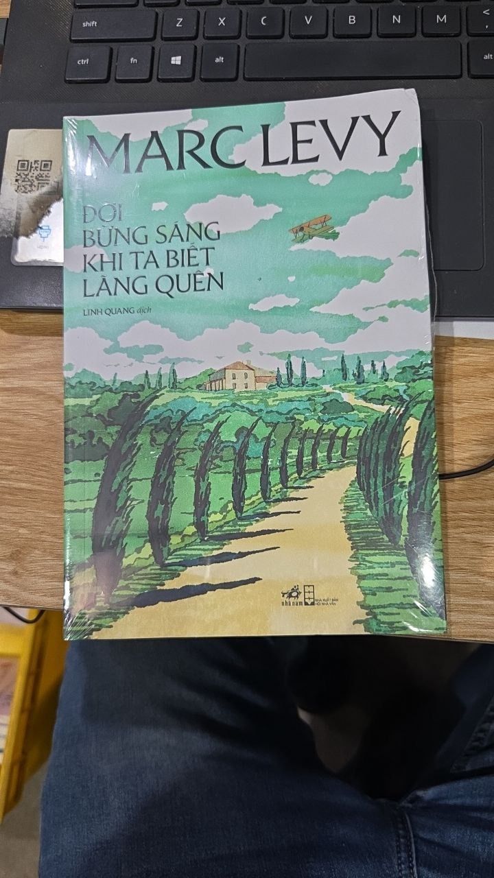 Sách Đời Bứng Sáng Khi Ta Biết Lãng Quên