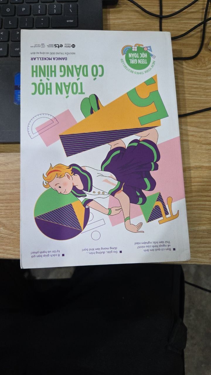 Sách Teen Girl Học Toán Girls Get Curves - Toán Học Có Dáng Hình