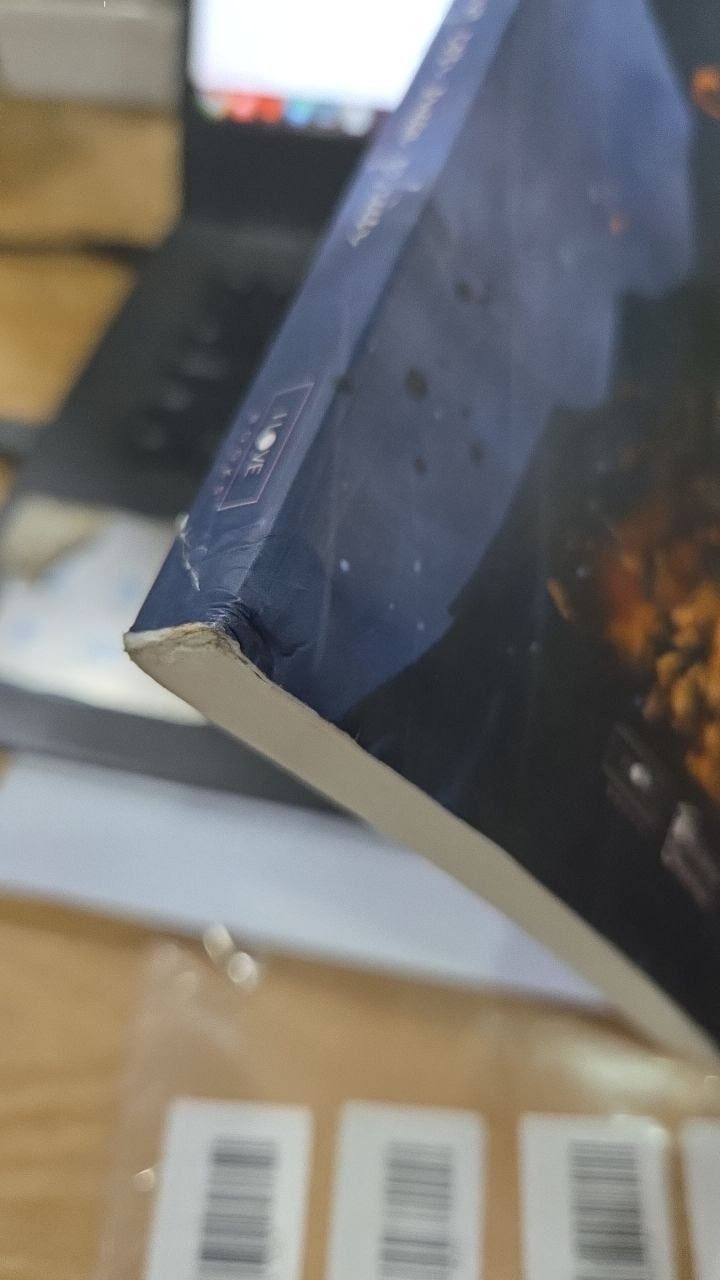 Sách Hét Lên Trong Cơn Mưa Phùn