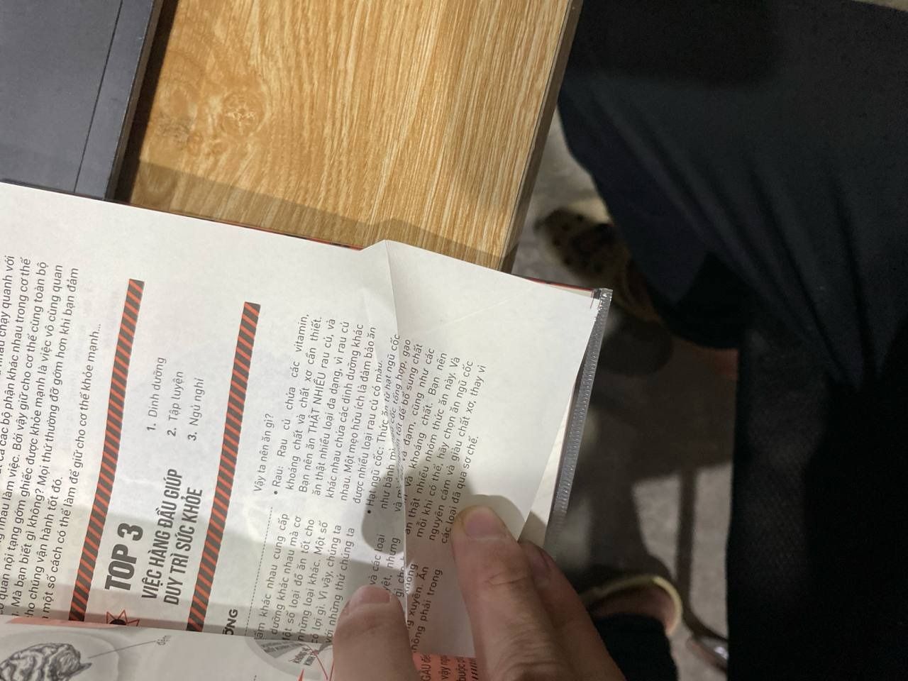 Sách Cẩm Nang Khám Phá Cơ Thể Người (Tặng Kèm Bookmark)