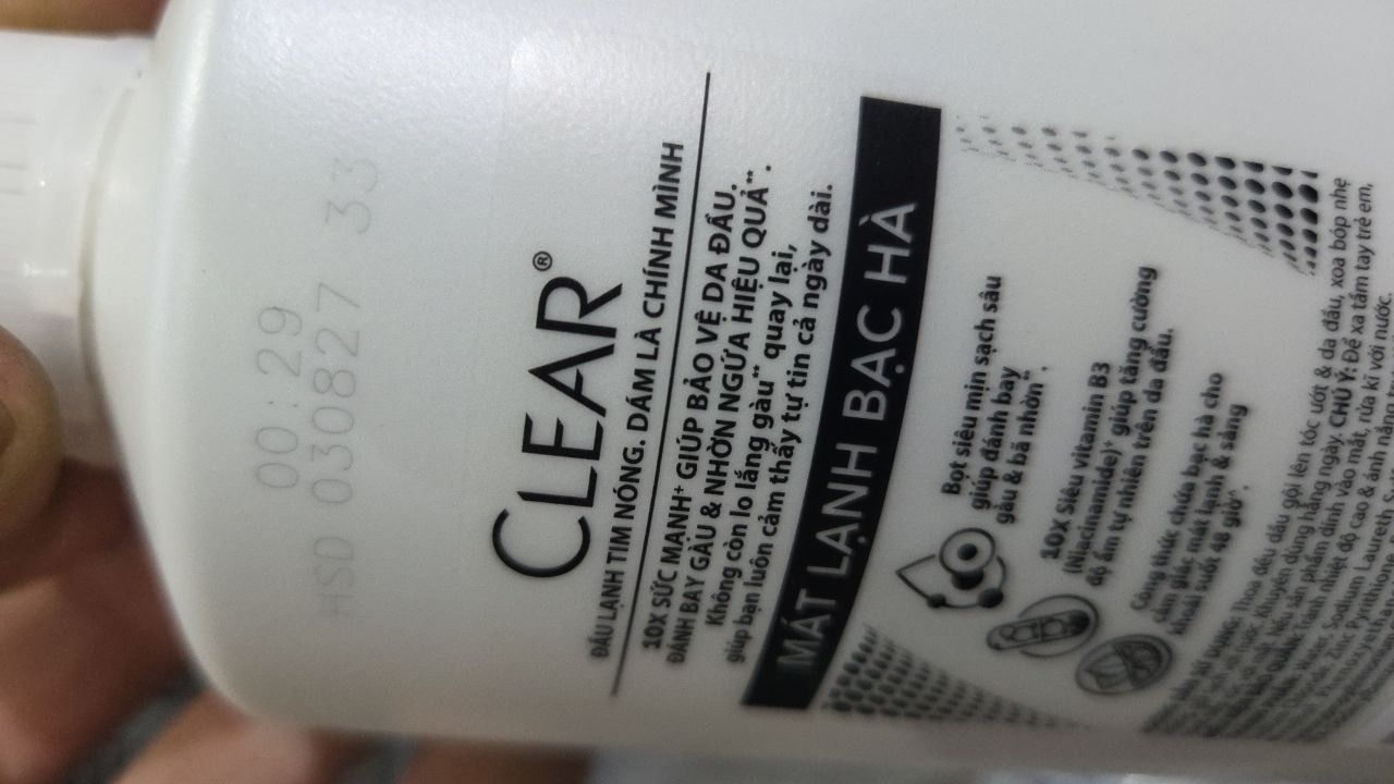Combo 2 Dầu Gội Clear Sạch Gàu Dầu Gội Sạch Gàu Mát Lạnh Bạc Hà 3X Sức Mạnh Đánh Bay Gàu, Ngứa, Vi Khuẩn 630g
