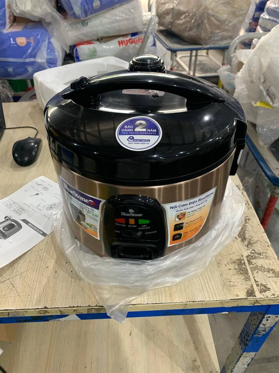 Nồi Cơm Điện Bluestone RCB-5568 (1.8L) - Hàng chính hãng