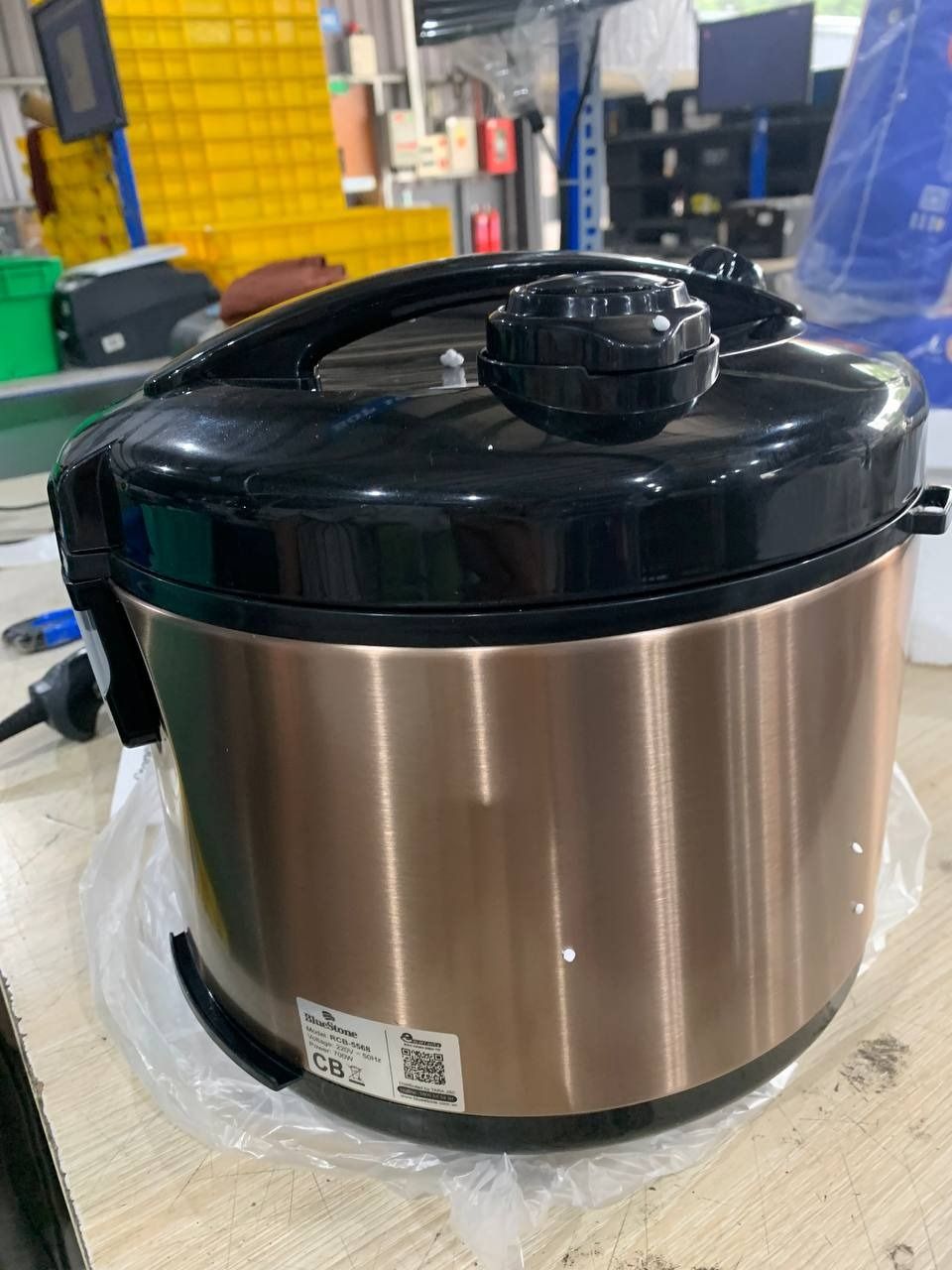 Nồi Cơm Điện Bluestone RCB-5568 (1.8L) - Hàng chính hãng