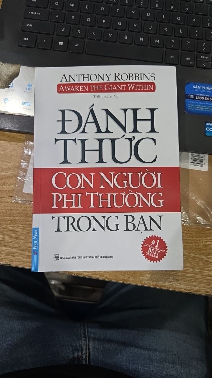 Sách Đánh Thức Con Người Phi Thường Trong Bạn (Bìa mềm) (Tái Bản 2020)