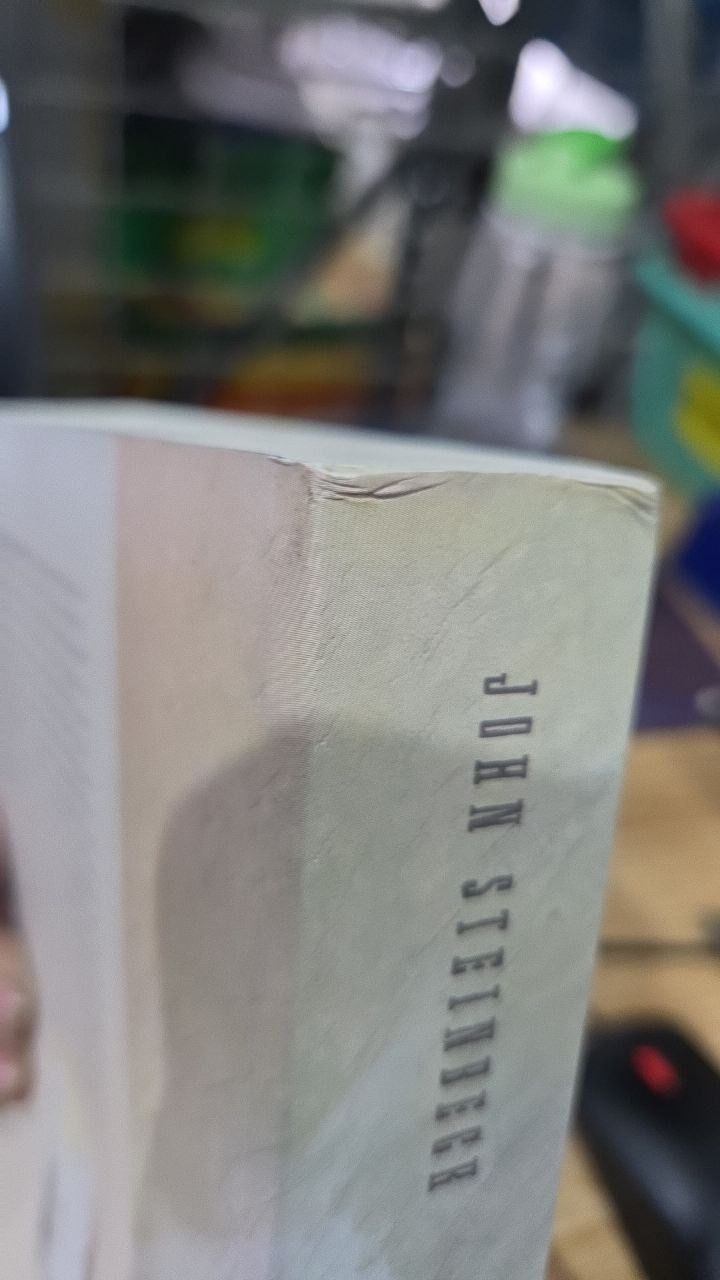Sách Phía Đông Vườn Địa Đàng