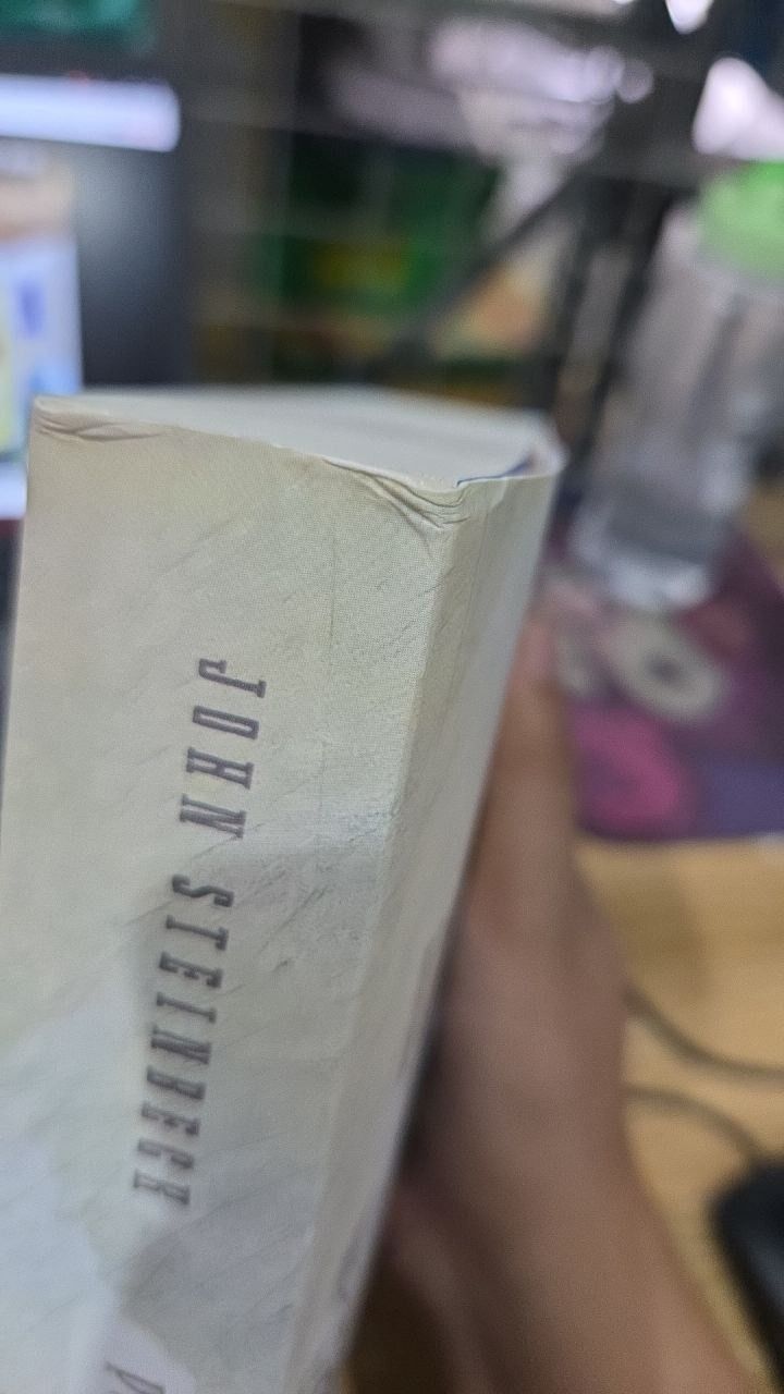 Sách Phía Đông Vườn Địa Đàng