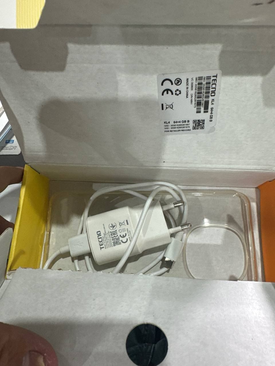 Điện thoại Tecno SPARK GO 1 ( 4GB - 64GB) - Hàng Chính Hãng - Trắng