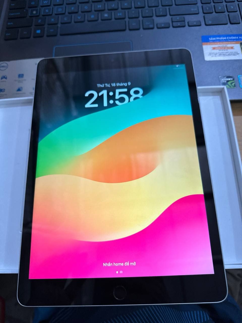 Apple iPad 10.2-inch (9th Gen) Wi-Fi 2021 - 64GB Silver