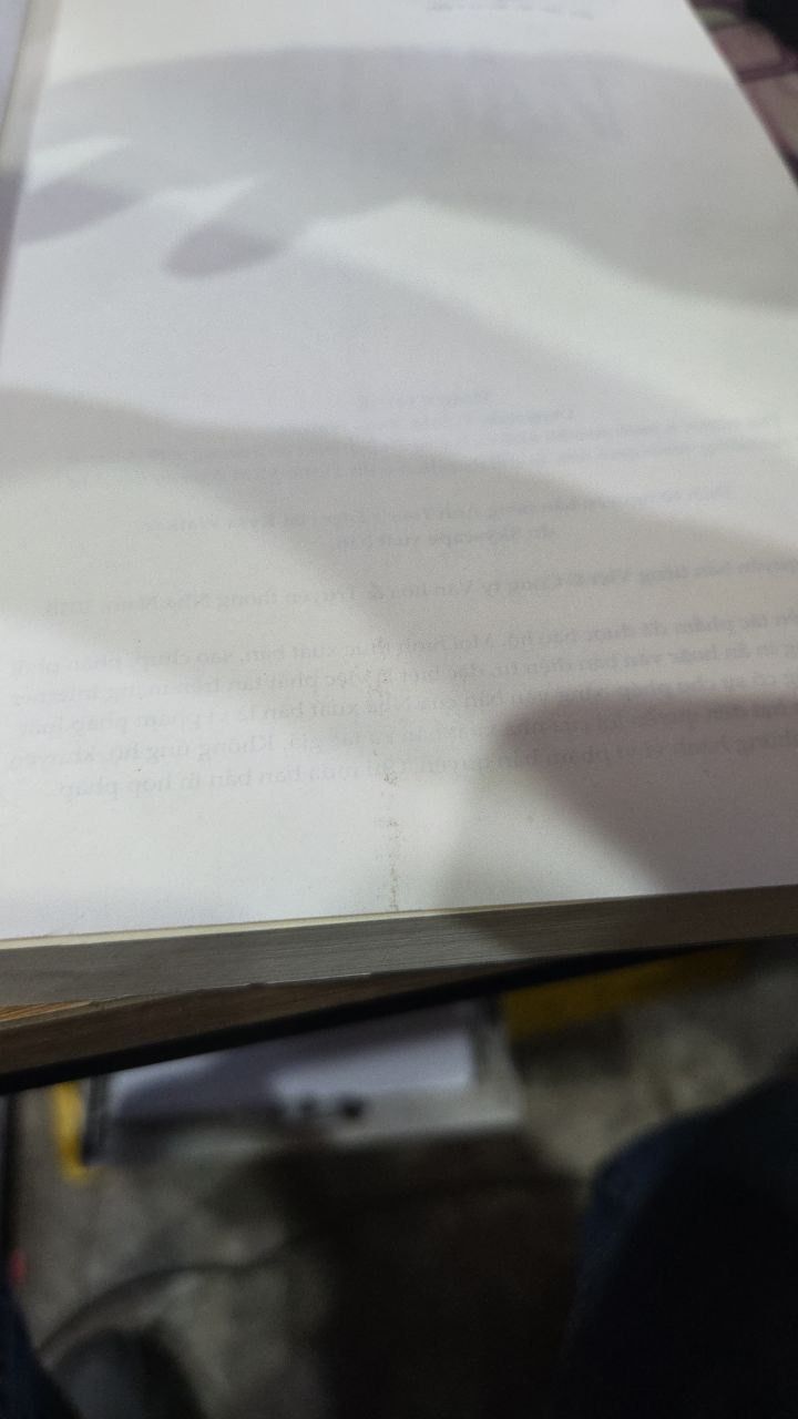 Sách Bên Rìa Thời Gian