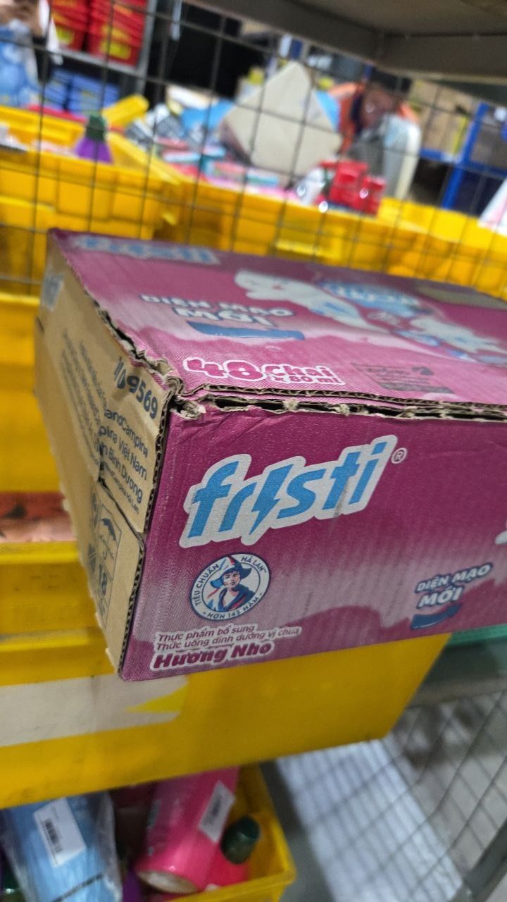 Thùng 48 chai sữa chua uống hương nho Fristi 80ml