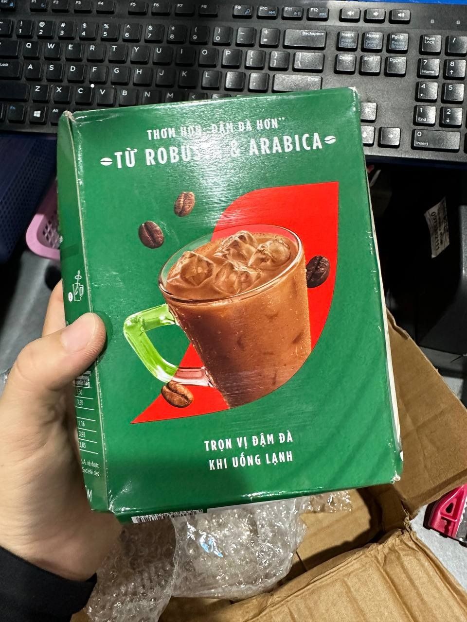 Cà phê hoà tan NESCAFÉ 3IN1 VỊ RANG ĐẬM - công thức cải tiến (hộp 20 gói x 16g)