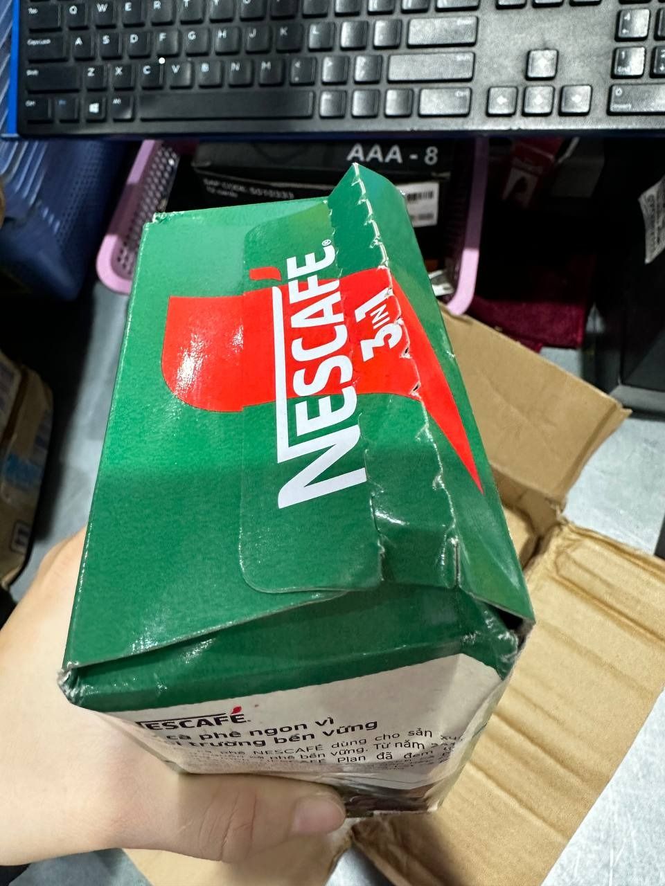 Cà phê hoà tan NESCAFÉ 3IN1 VỊ RANG ĐẬM - công thức cải tiến (hộp 20 gói x 16g)