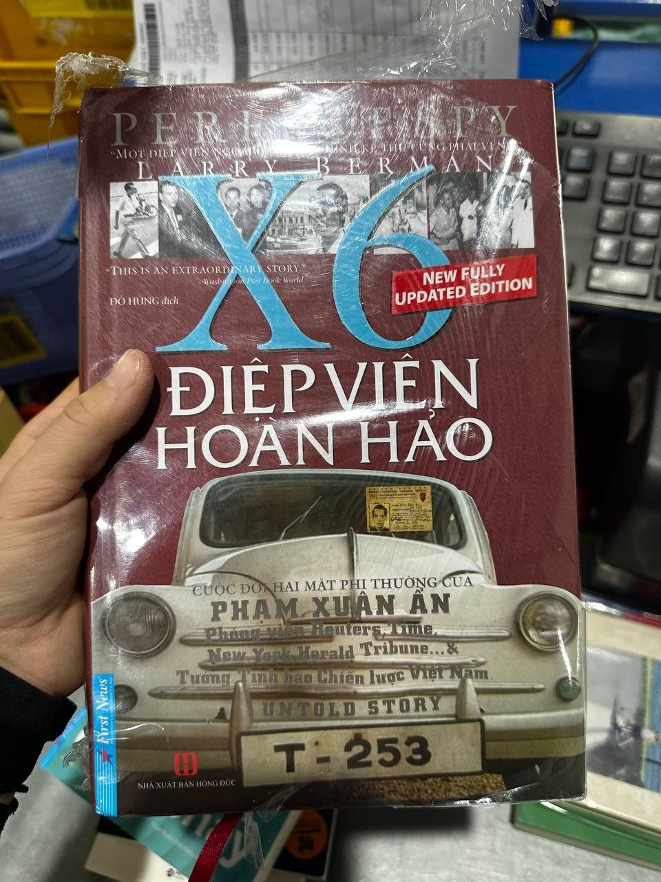 Sách Điệp Viên Hoàn Hảo X6 (Bìa Cứng)