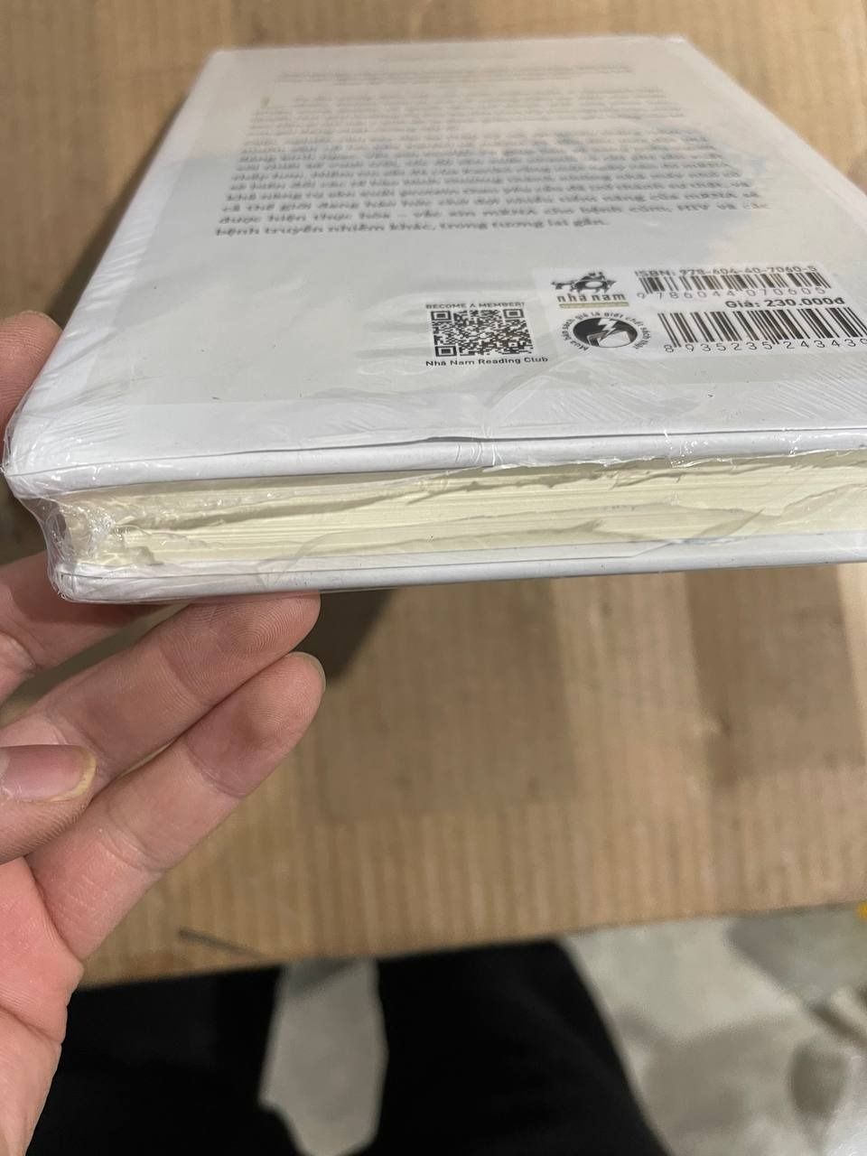 Đột phá - Cuộc đời khoa học của tôi - Tự truyện của nhà khoa học đã mở đường cho mRNA và vắc xin COVID 19