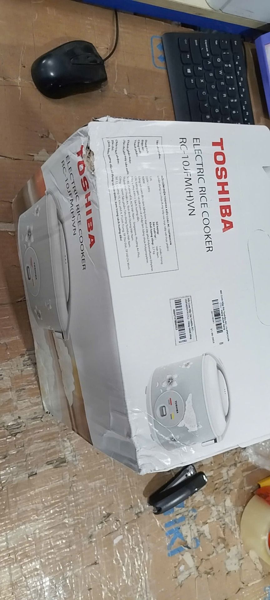 Nồi Cơm Nắp Gài Toshiba RC-10JFM(H)VN (1L) - Hàng chính hãng