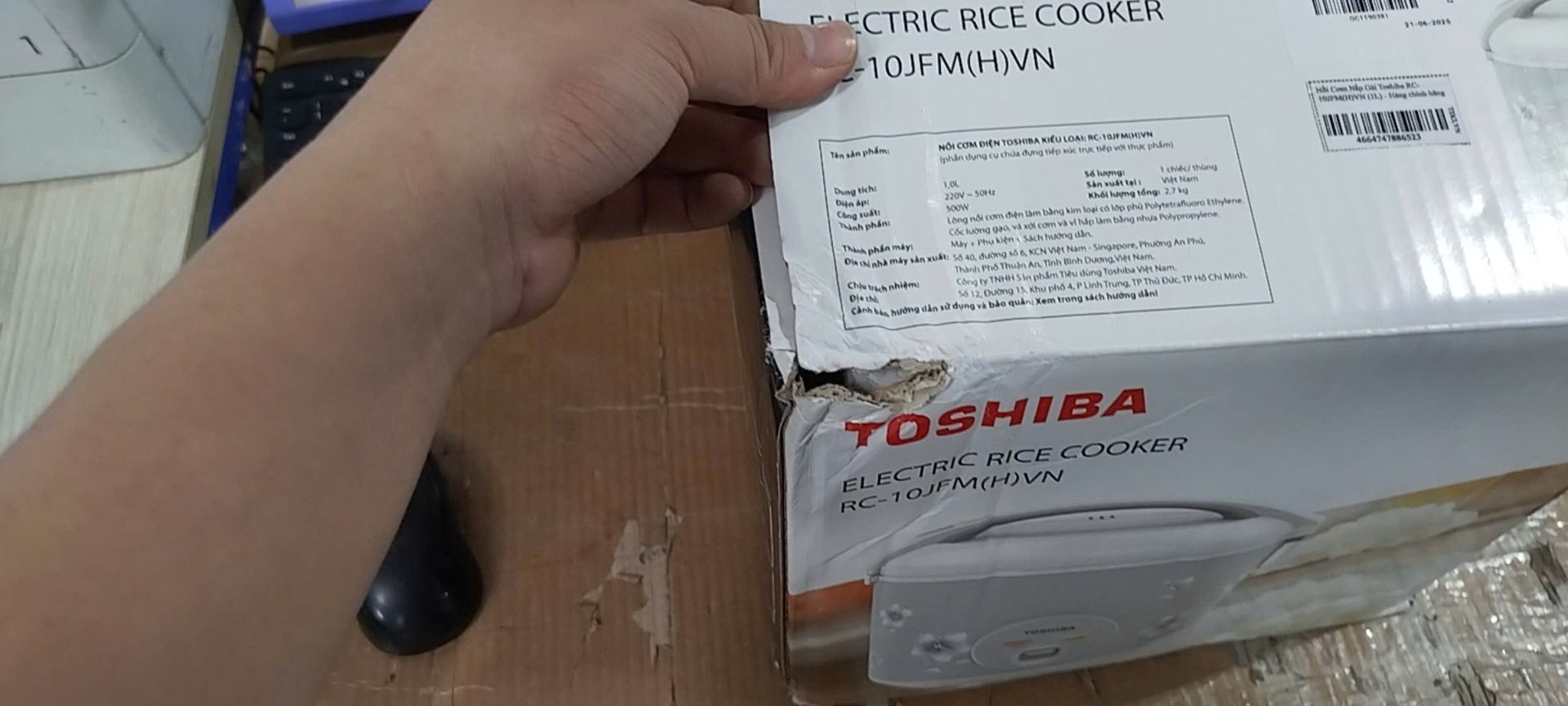 Nồi Cơm Nắp Gài Toshiba RC-10JFM(H)VN (1L) - Hàng chính hãng