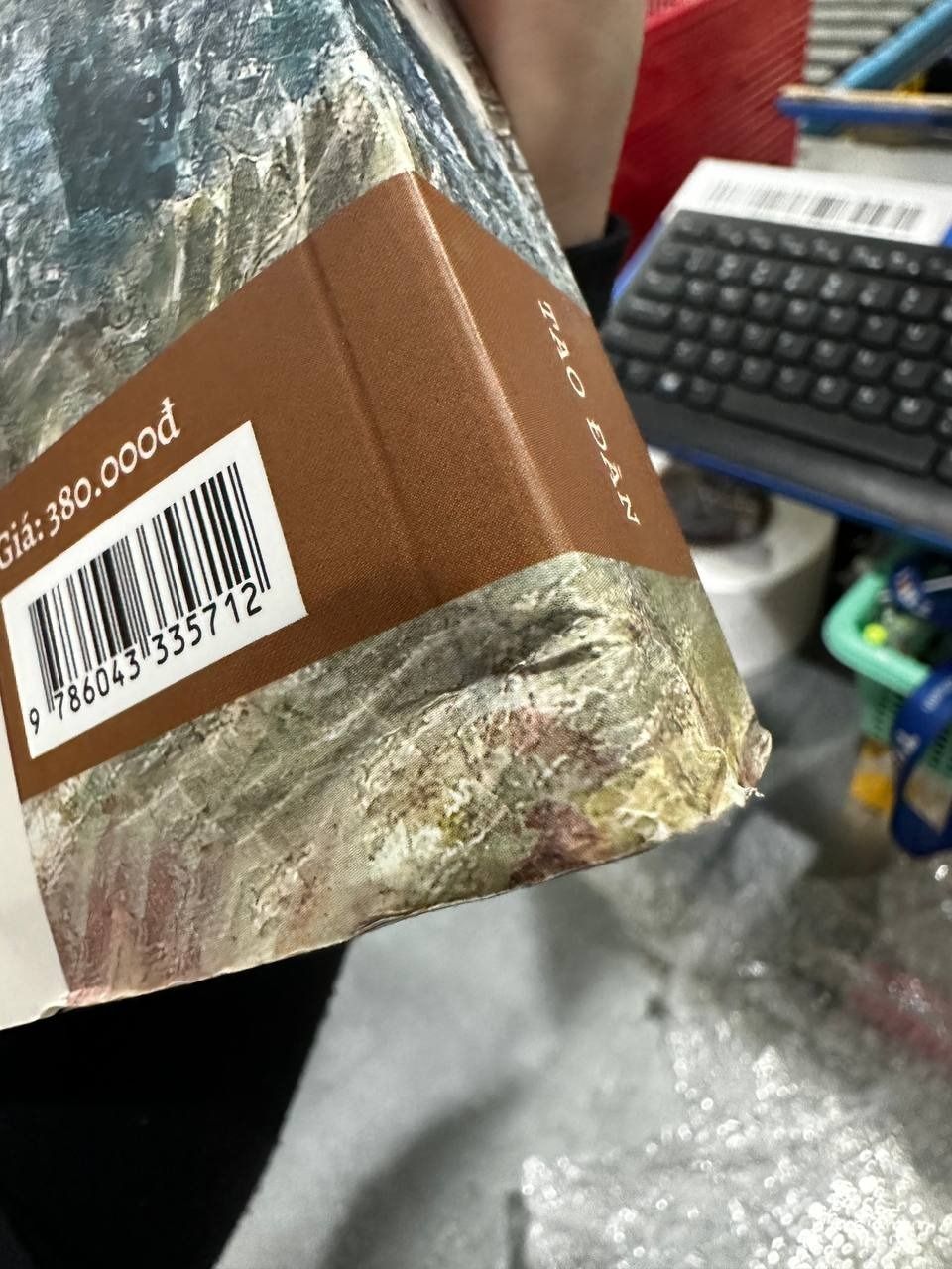 Sách Phía Đông Vườn Địa Đàng