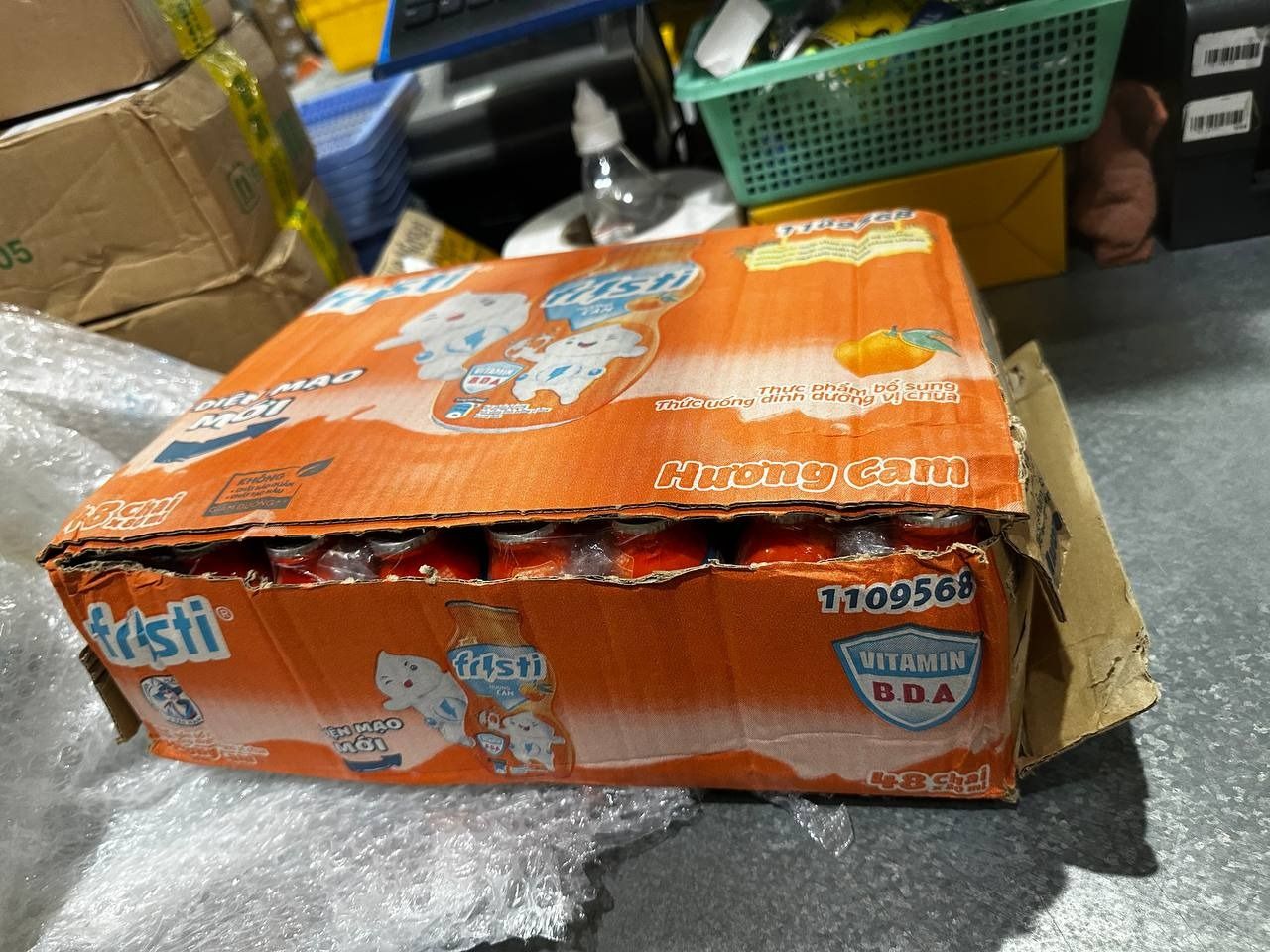 Thùng 24 túi kem đặc có đường Dutch Lady (24 túi x 545g)