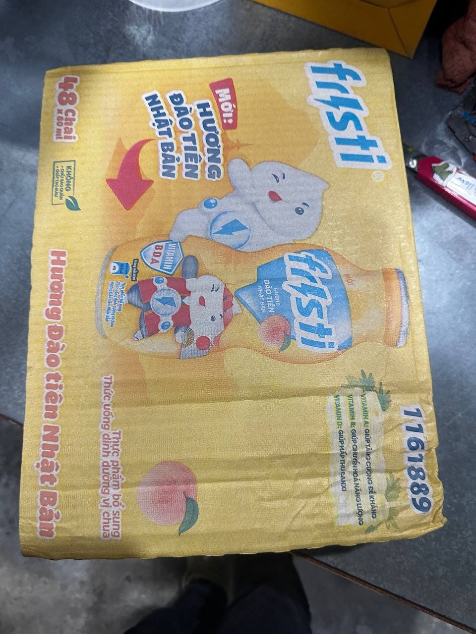 Thùng 48 chai sữa chua uống hương Đào Tiên Nhật Bản Fristi 80ml