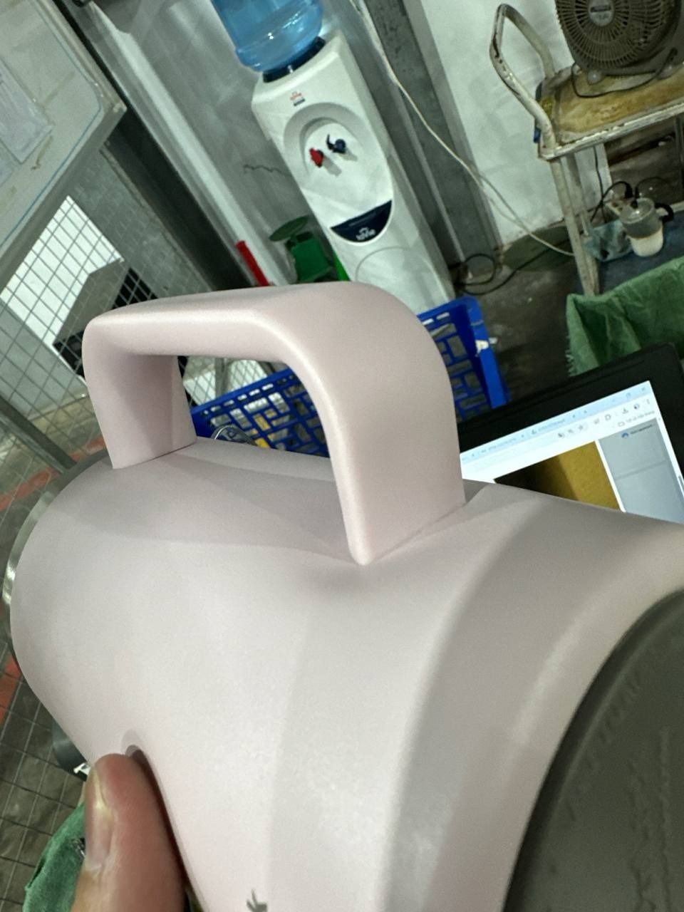 Ca giữ nhiệt Flat Table Mug LocknLock LHC4320 - Dung tích 730ml - Tay cầm thoải mái - Miệng ca rộng - Nắp trong suốt - Tím