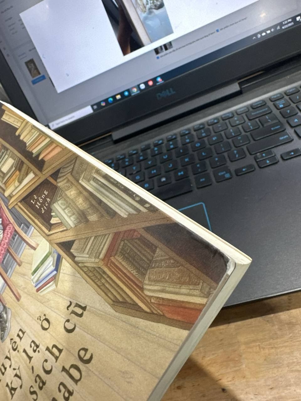 Chuyện Kỳ Lạ Ở Tiệm Sách Cũ Tanabe