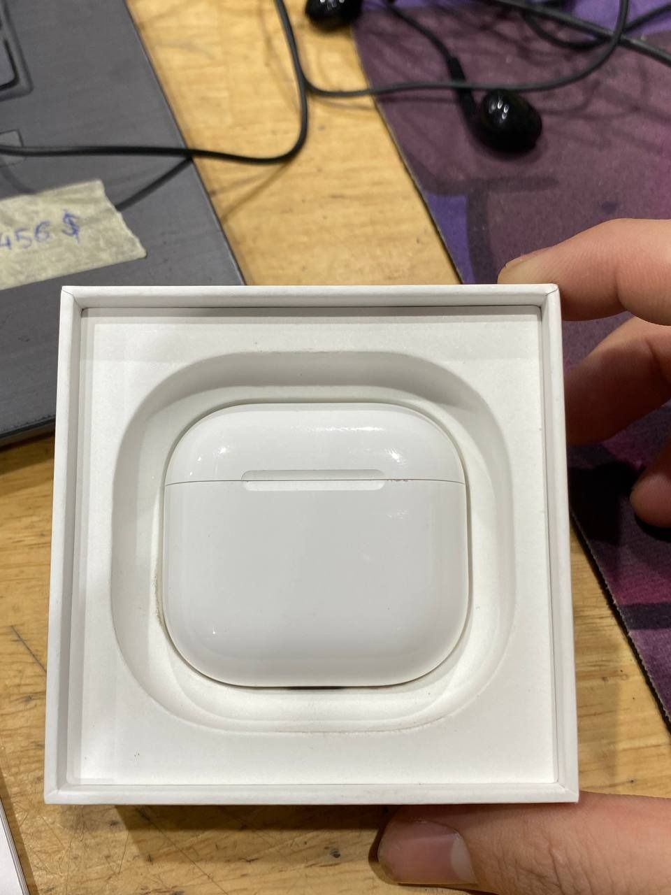 Tai nghe Bluetooth Apple AirPods 4 - Chống ồn chủ động