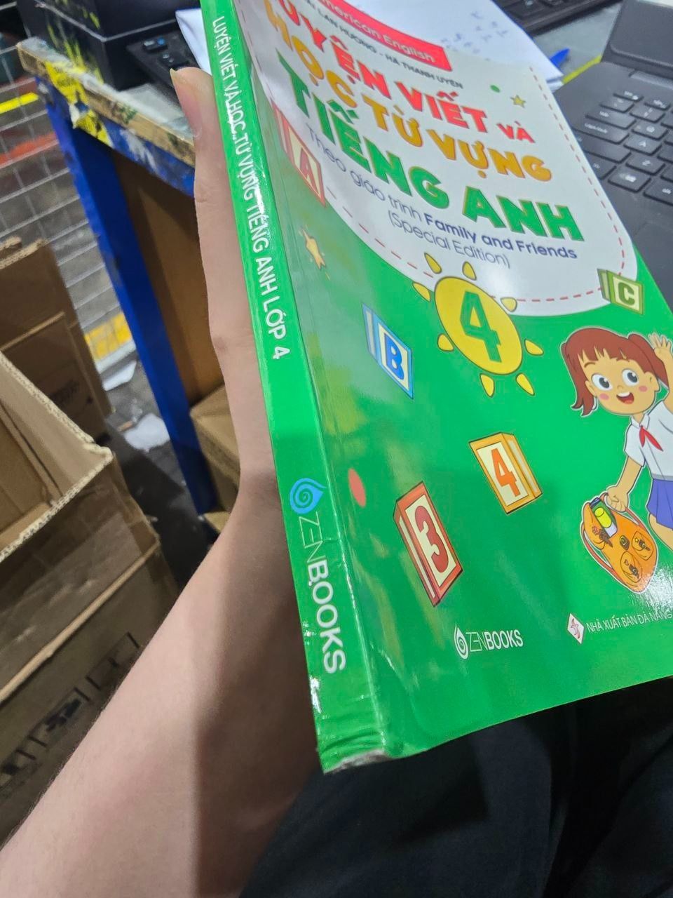 Luyện Viết Và Học Từ Vựng Tiếng Anh Lớp 4 – Theo Chương Trình Family And Friends (Special Edition)