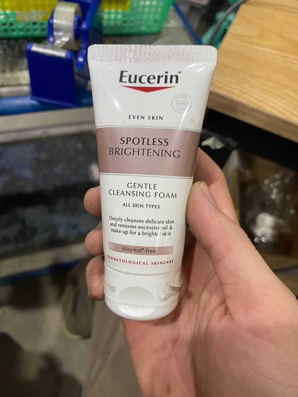 Sữa rửa mặt tạo bọt dưỡng sáng Eucerin Spotless Brightening Cleansing Foam 50g