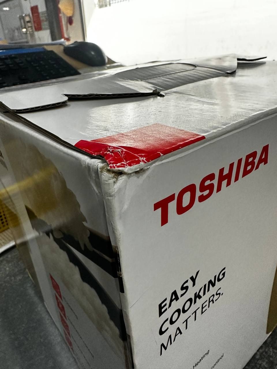 Nồi cơm nắp gài Toshiba 1 lít RC-10JH1TVN (600W)  - Hàng chính hãng