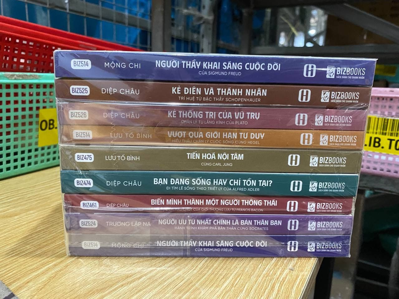 Bộ Sách Tinh Hoa Nhân Loại 9 Cuốn - Lời Khuyên Từ 9 Triết Gia Vĩ Đại - Khai Sáng Cuộc Đời - Bizbooks