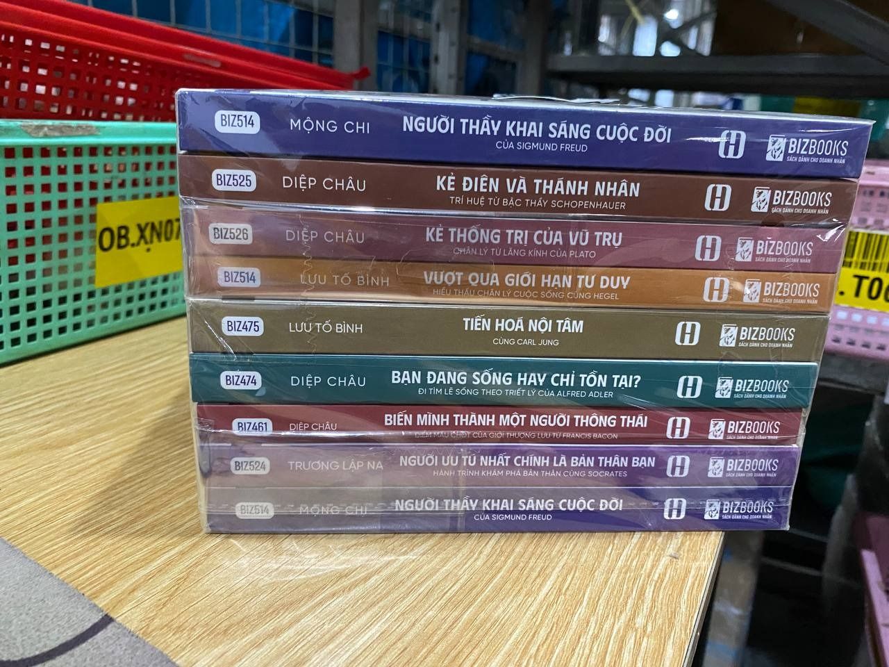 Bộ Sách Tinh Hoa Nhân Loại 9 Cuốn - Lời Khuyên Từ 9 Triết Gia Vĩ Đại - Khai Sáng Cuộc Đời - Bizbooks