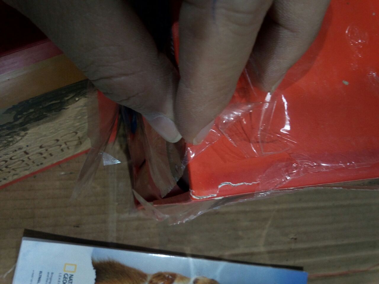 Sách NHỮNG NGƯỜI BẠN CỐ ĐÔ HUẾ - TRỌN BỘ 32 CUỐN