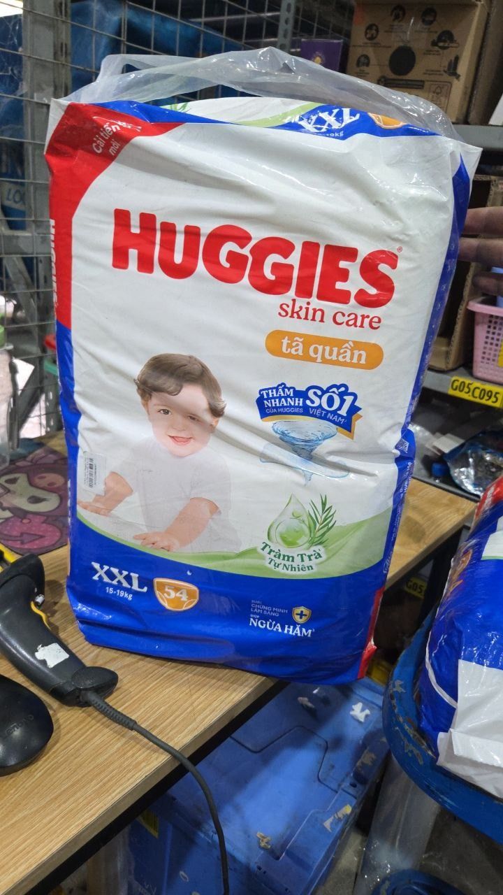 Tã/bỉm quần Huggies Skin Care Super Jumbo XXL54 miếng với tràm trà dịu da