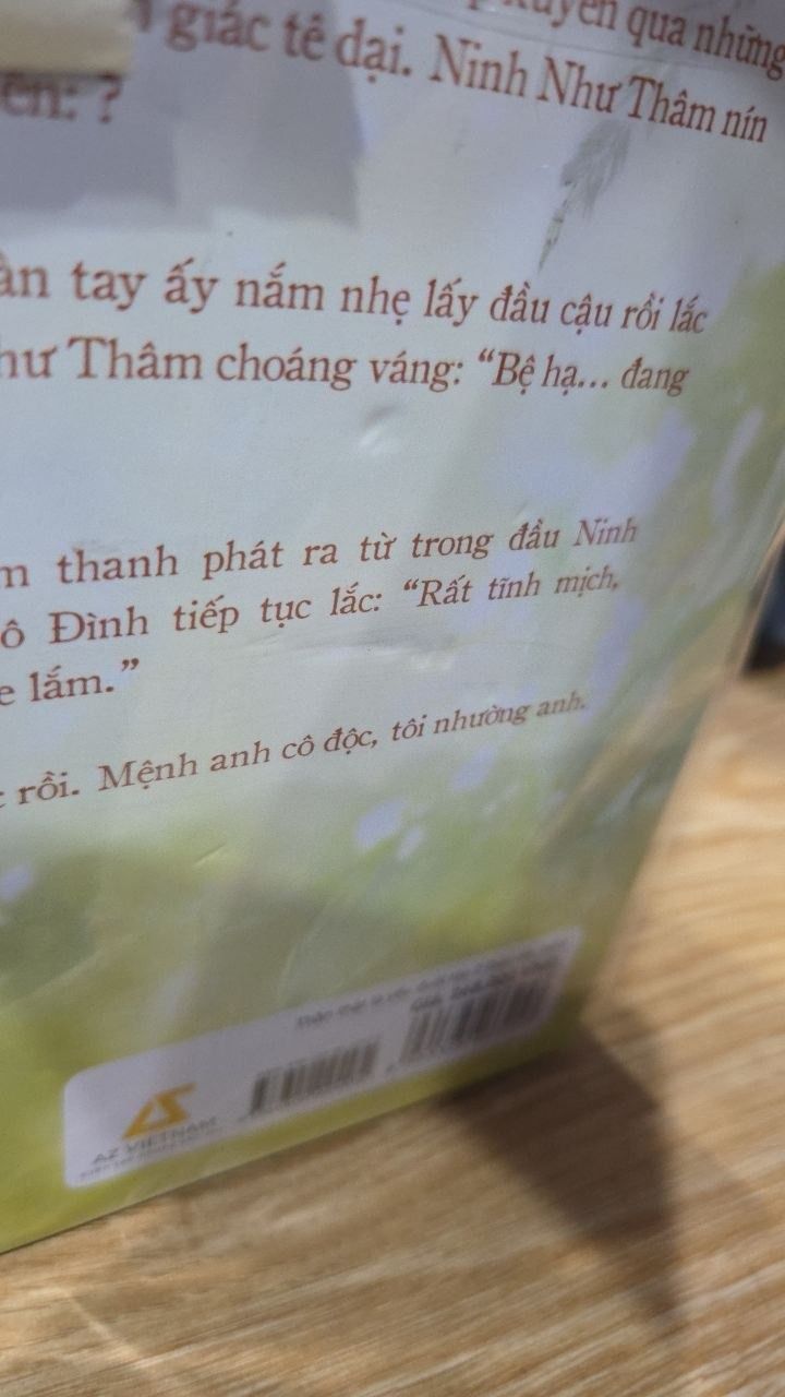 Sách Thần Thật Là Yếu Đuối – Tập 2 - Bản Đặc Biệt
