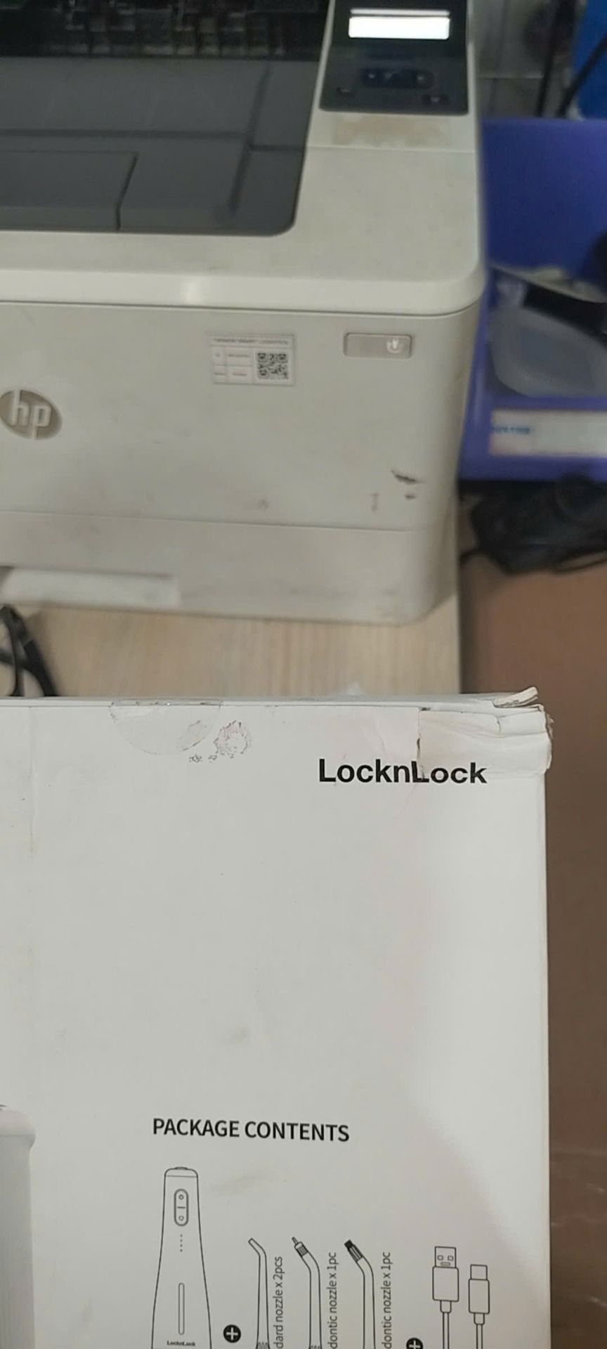 Máy tăm nước LocknLock ENR154WHT - Kèm 4 đầu tăm - Dung tích 250ml - Màu trắng