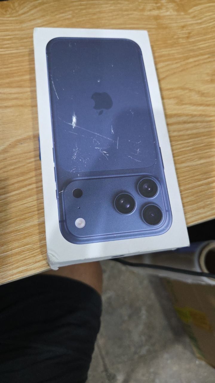 Apple iPhone 17 Pro Max  - Xanh đậm - 512GB